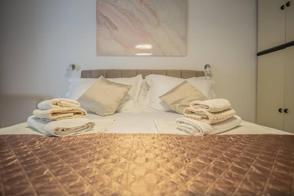 Studio Apartment Purple Sunset - 2+1 Башка-Вода Экстерьер фото